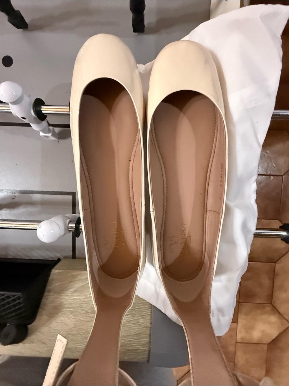 Valentino flats - Picture 3 of 8